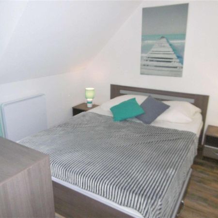 Maisonnette Jikel A 50 M De La Plage Сарзо Екстериор снимка